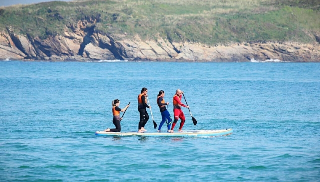 Big SUP en la playa de Iongara