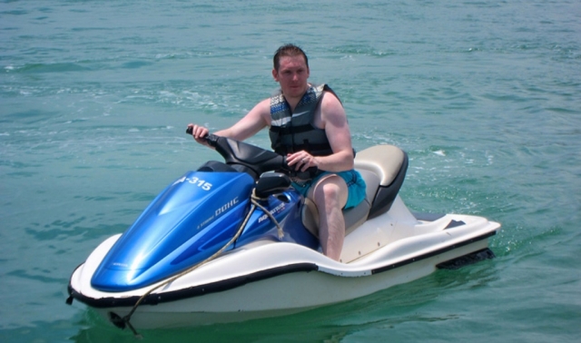  Jet ski in the reservoir 