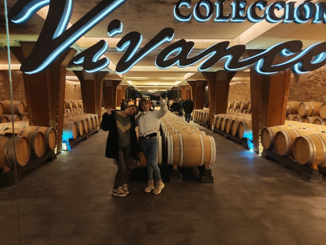 意见 Patricia 关于 导游带领参观酒庄并品尝 2 款 Briones 葡萄酒