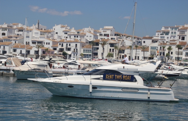 Marbella auf der Yacht verlassen 