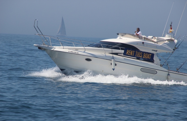  An Bord der Yacht auf hoher See 