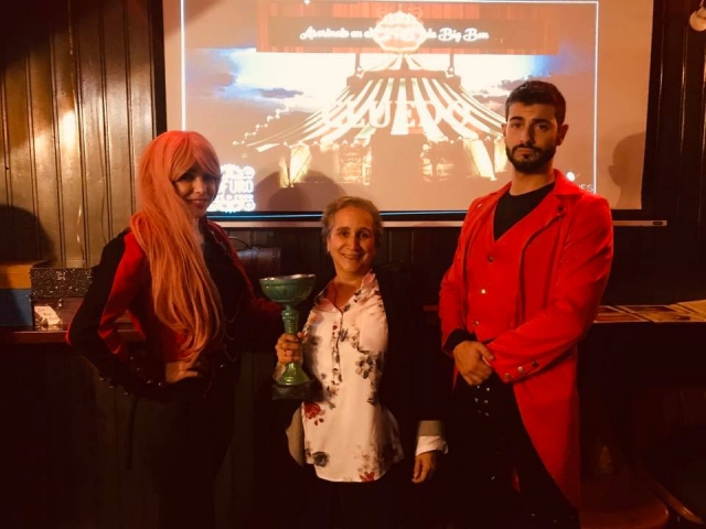 Actores de escape con la ganadora
