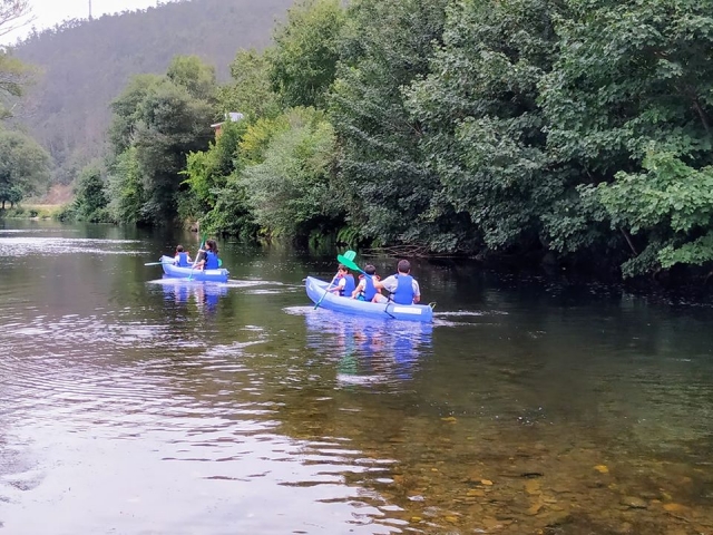 Ruta en canoa con niños