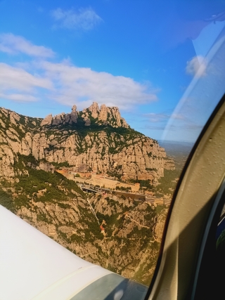 res_o-59137-vuelo-en-avioneta_de_daniel-sa-lopez_16918390757762.jpg