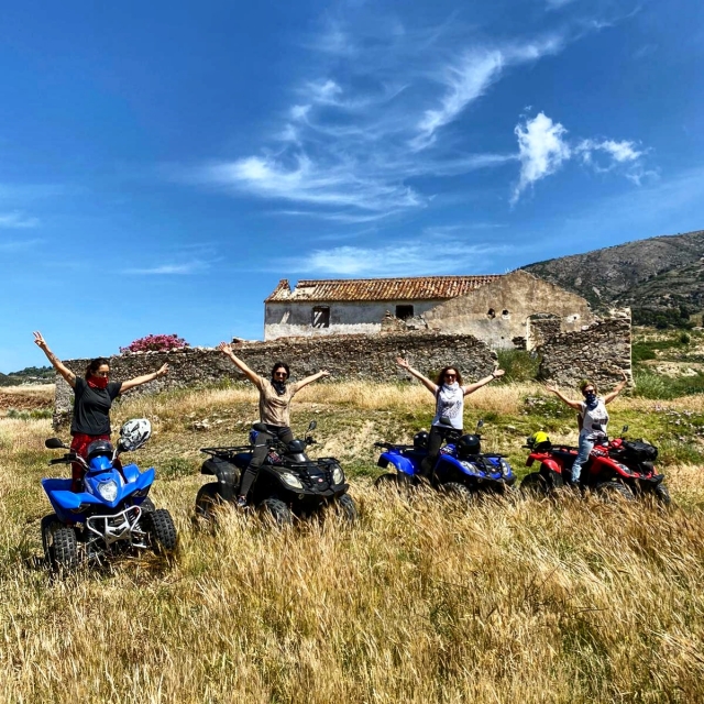 Divirtiéndonos con nuestros quads