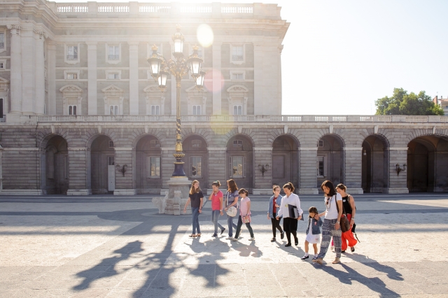  Entdecken Sie Kunst im Königspalast von Madrid 