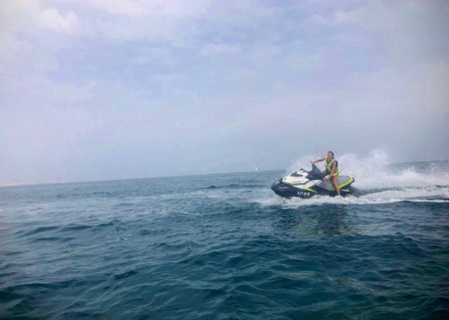  Pilotare una moto d'acqua 