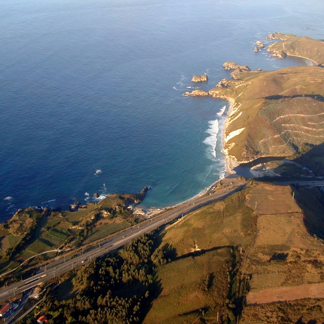  Vol en montgolfière à travers les Asturies (Llanes) 