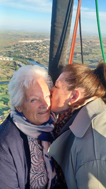 Opinión de Juana sobre Vuelo en globo y almuerzo por Toledo 1h adultos