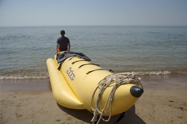 Banana boat en la orilla