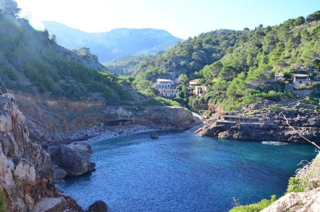  穿越马略卡岛海湾的徒步路线