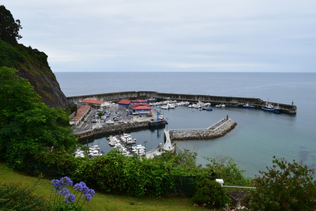  Hafen von Lastres 