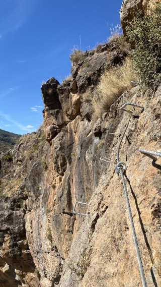 res_o-65797-via-ferrata_de_tetyana-sahanska-makara_img-0102_17583171449257.jpeg