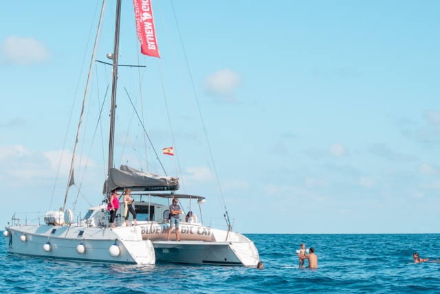 Alquilar barco BCN
