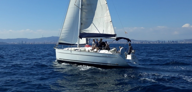 Paseo en velero BCN