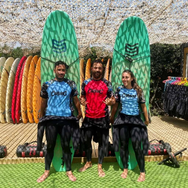  Surf lessons for couples 