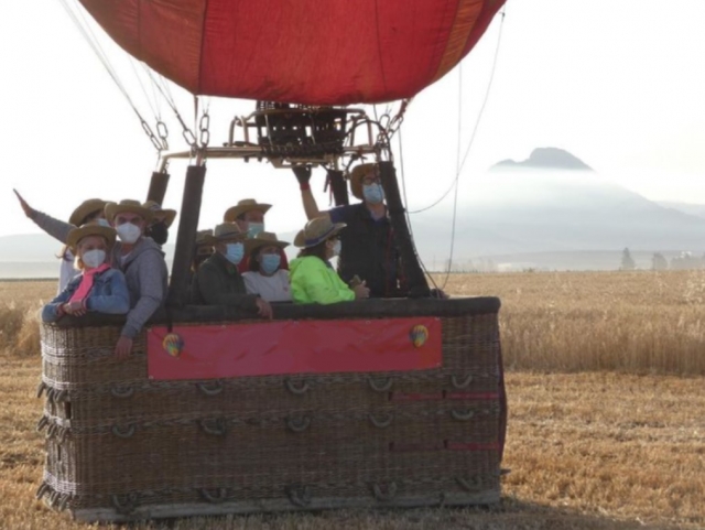  Pronti per il decollo della mongolfiera 