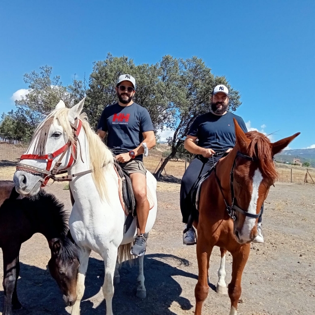 Paseo a caballo por Cabañeros en grupo 