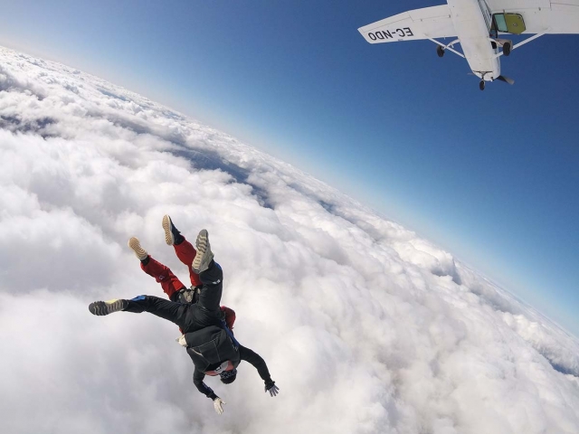 en las nubes con el instructor