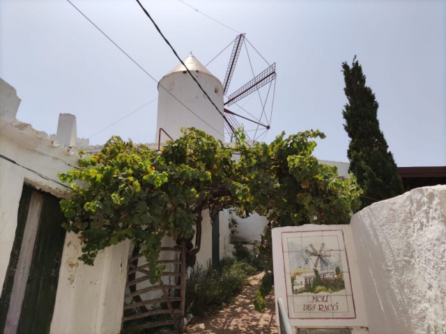  Visiting the Moli des Raco 