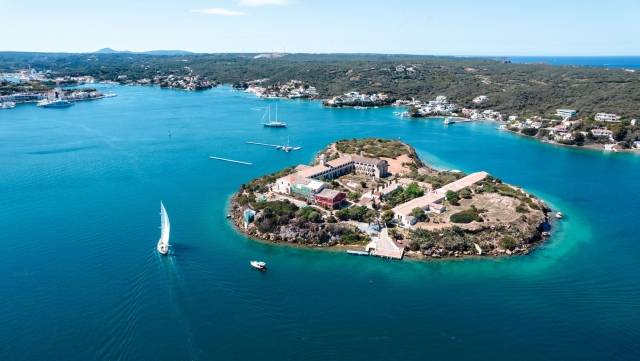  Visiting Menorca 