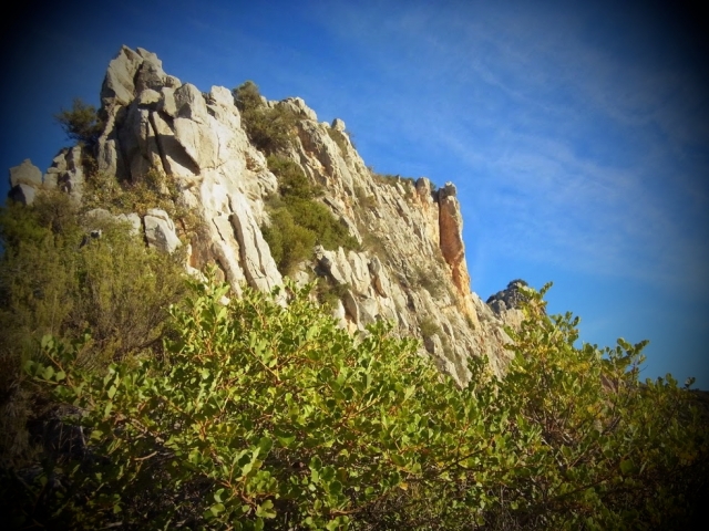 e-19761484-las-crestas-para-escalada165047037416504704587555.jpg