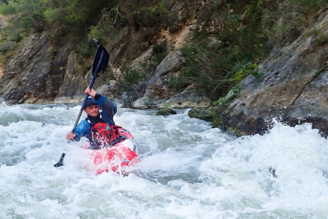 e-19761492-kayak-1-172561586717256171551030.jpg