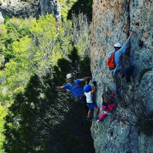  Arrampicata in famiglia 