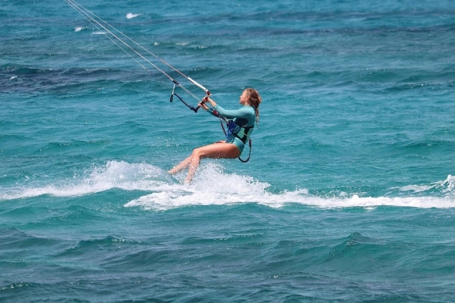  Godersi il kitesurf 