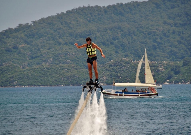  Flyboard 