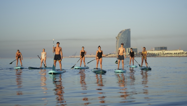 Paddle surf