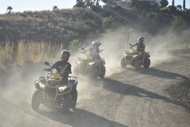 Levanta polvo con los quads