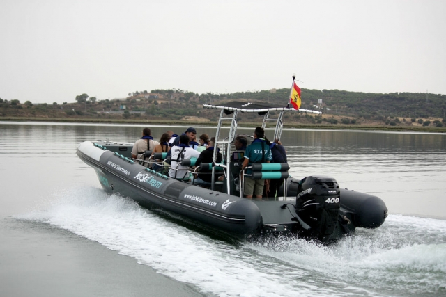 Tour en barco isla canela