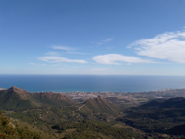 Contemplando las mejores vistas desde la montaña