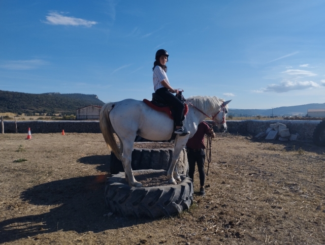 Los más pequeños también pueden montar a caballo