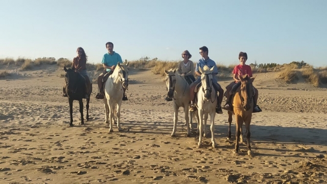 todos a caballo