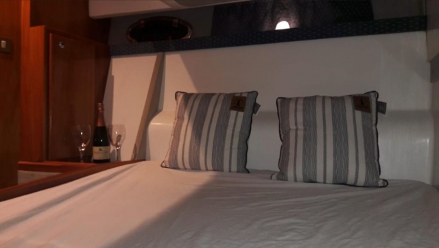 Una cómoda cama de matrimonio