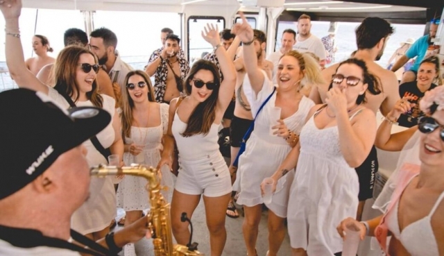 Disfrutando del party boat