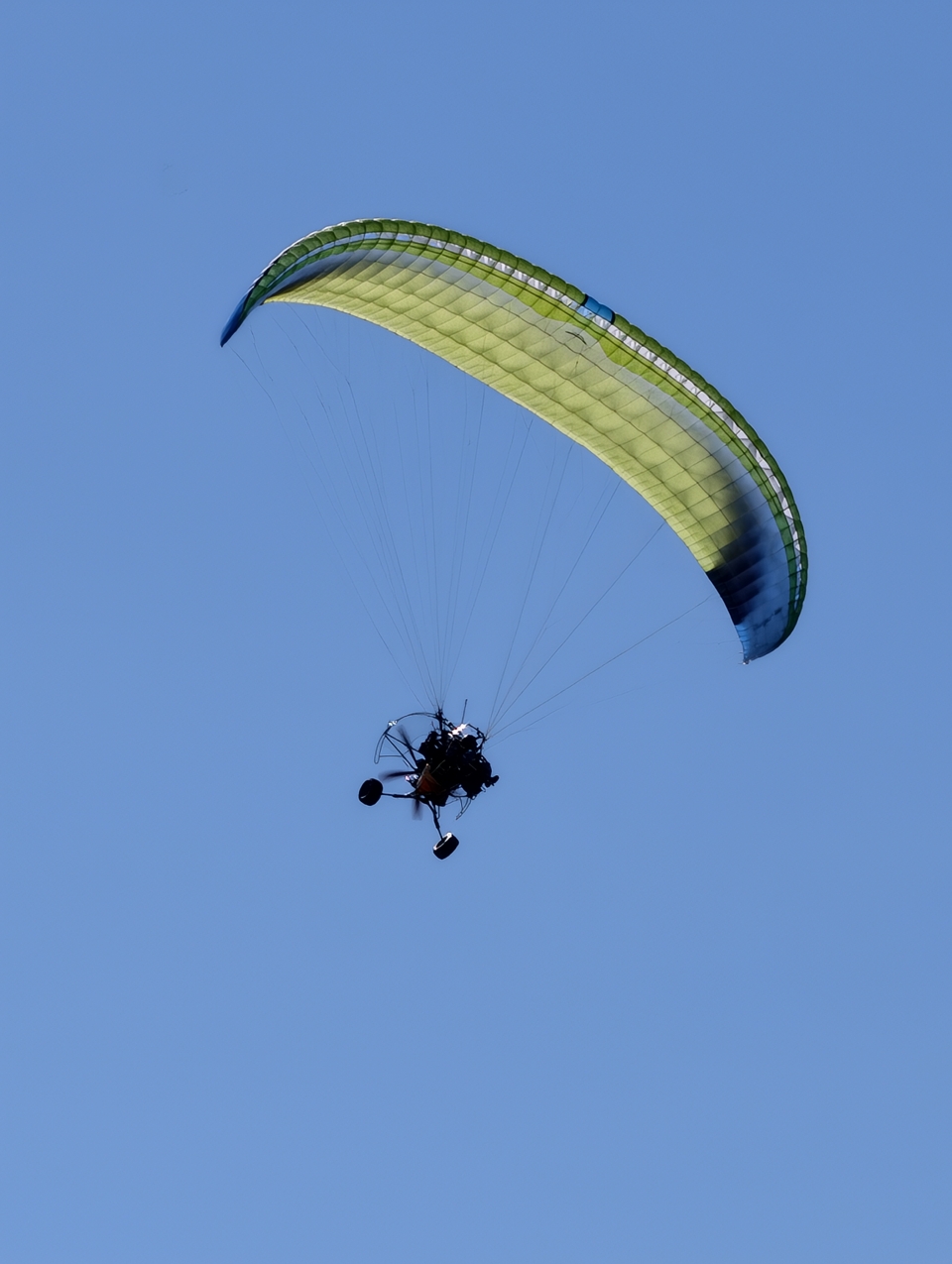 res_o-66709-paramotor_de_rosa-maria-mijes_17770221045089.jpg