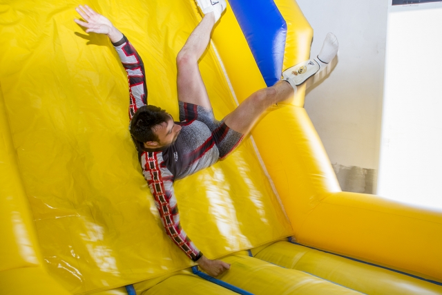  Desfrutar dos jogos de humor amarelo 