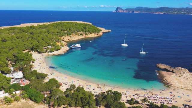  Uma das mais belas enseadas de Ibiza 