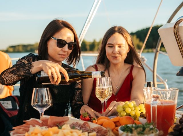  Apéritif à bord de notre bateau 