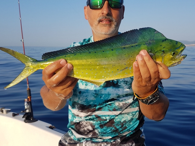  Con un pesce tra le mani 