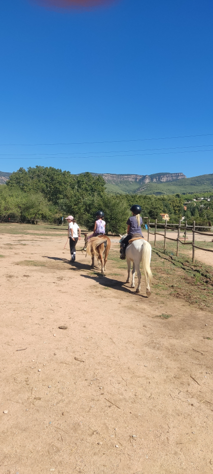 res_o-67803-rutas-a-caballo_de_erika-rovira_img-20260920-122636_17909278809097.jpg