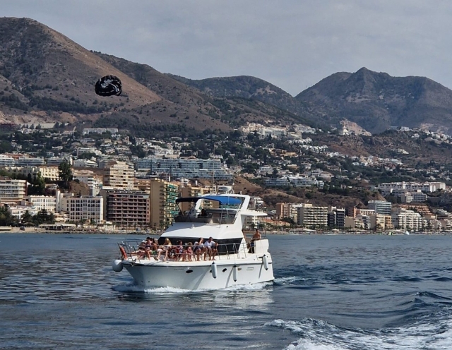Yate en Fuengirola