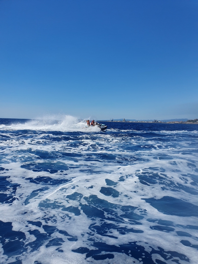 Opinión de Xenia sobre Ruta jet ski por Platja del Miracle, 30min + fotos