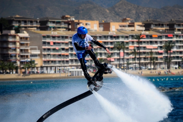  穆尔西亚的 Flyboard 