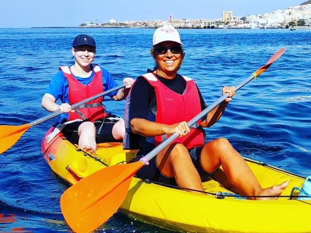 goditi la costa di Tenerife con i kayak
