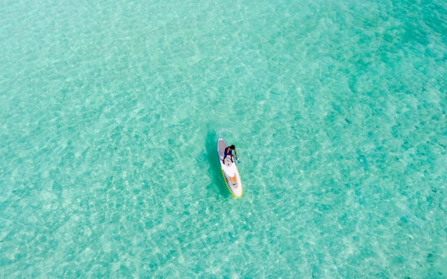 Sobre la tabla de paddle surf en Tenerife