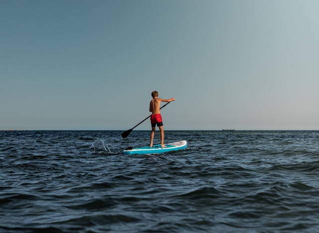 Sobre la tabla de paddle surf